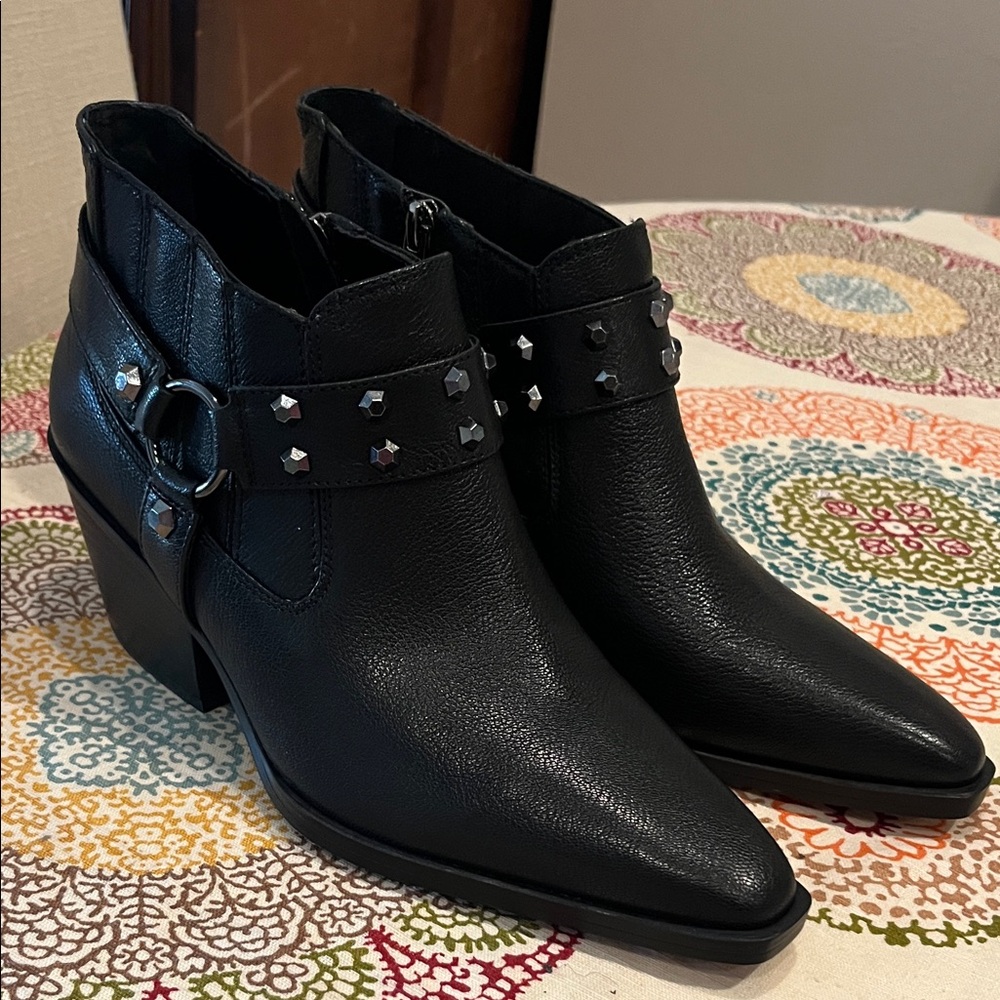 Black Studded Pointed Ankle Boots - Women's Stylish Chelsea Boot